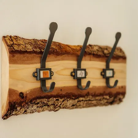Little Red Wood *